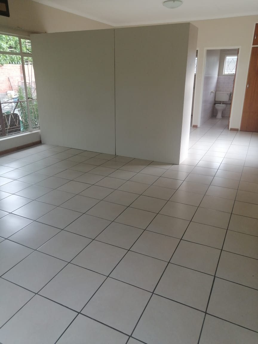 5 Bedroom Property for Sale in Douglas Northern Cape